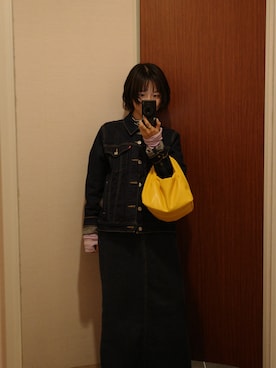 「アイテム（デニムスカート）」を使った、22yamapさん（レディース・153cm）の秋コーディネート