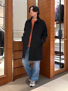 「アイテム（ステンカラーコート）」を使った、TSUNEKAWAさん（メンズ・177cm）の秋コーディネート
