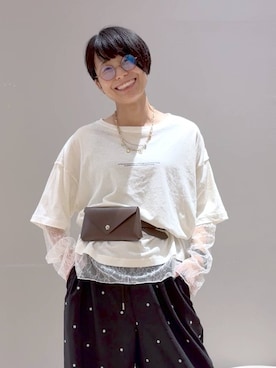「LEPSIM（レプシィム）のドット刺繍パンツ　646561（その他パンツ、ブラック系）」を使った、おふくさん（レディース）の夏コーディネート