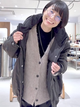 「アイテム（アクセサリー、ブラック系）」を使った、おふくさん（レディース・158cm）の冬コーディネート