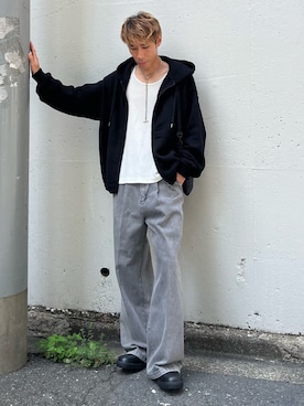 「アイテム（スニーカー）」を使った、YOSHIさん（メンズ・170cm）の秋コーディネート