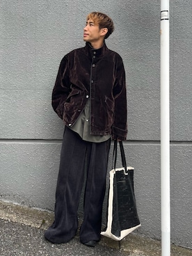 「アイテム（スラックス）」を使った、YOSHIさん（メンズ・170cm）の秋コーディネート