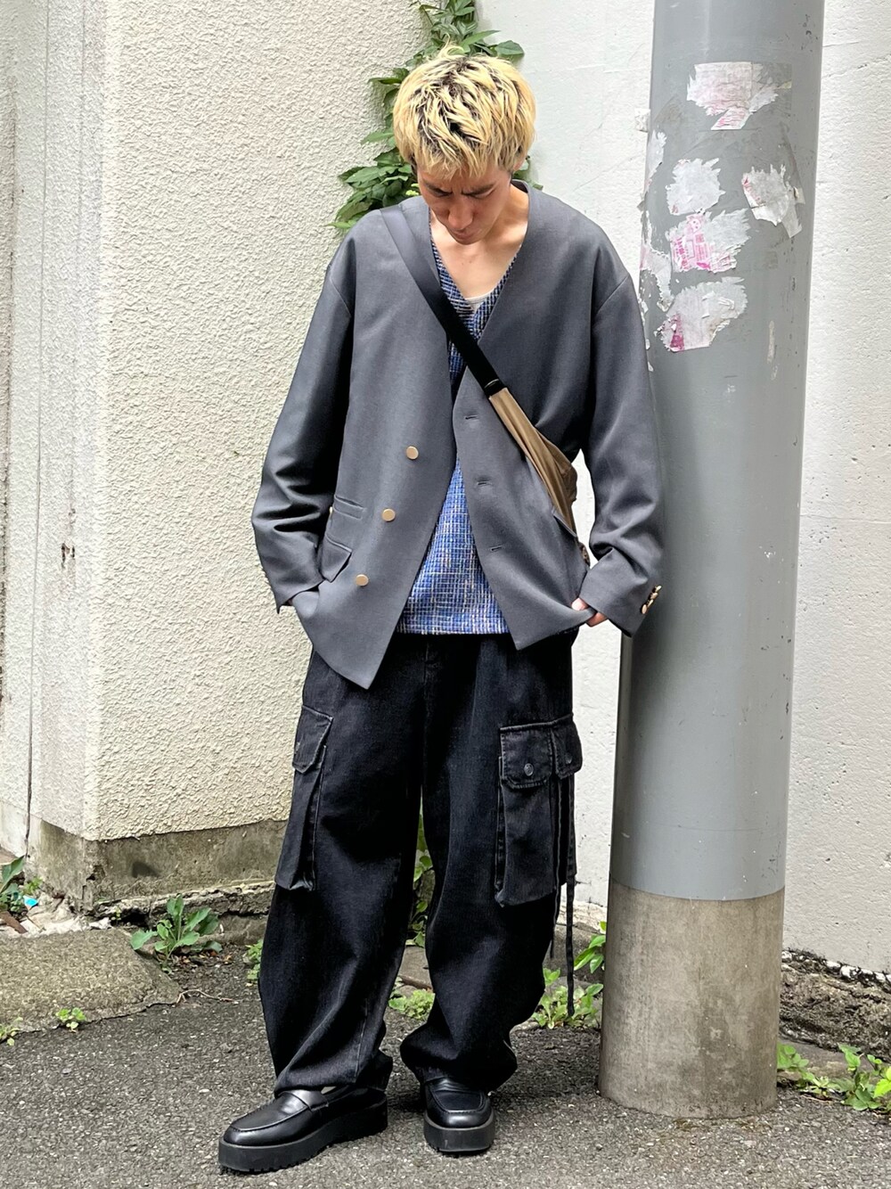 CASPER JOHNのノーカラージャケットを使った人気ファッション