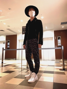 「TORNADO MART（トルネードマート）のアイテム（帽子）」を使った、Nakataさん（メンズ・170cm）の秋コーディネート