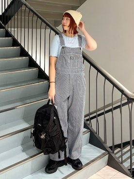 「大人可愛い、シンプル」｜「アイテム（オールインワン・サロペット）」を使った、佐藤 麻理さん（レディース・164cm）の冬コーディネート