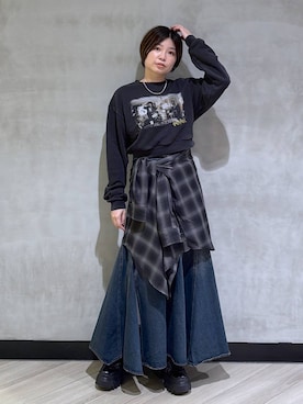 「PAGEBOY（ページボーイ）のアイテム（デニムスカート）」を使った、ミラさん（レディース・162cm）の秋コーディネート