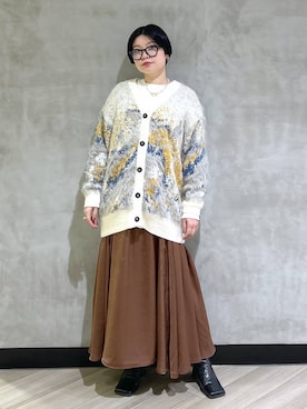 「PBLIM（ページボーイリム）のアイテム（Tシャツ/カットソー）」を使った、ミラさん（レディース・162cm）の秋コーディネート