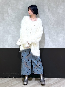 「PAGEBOY（ページボーイ）のモンスターフェザーカーディガン（カーディガン/ボレロ）」を使った、ミラさん（レディース・162cm）の秋コーディネート