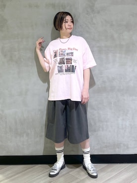 「PBLIM（ページボーイリム）の《UNISEX》ロストキャットＴ　猫 / フォトプリント / 刺繍 / ２サイズ 展開（Tシャツ/カットソー、ピンク系）」を使った、ミラさん（レディース・162cm）の春コーディネート