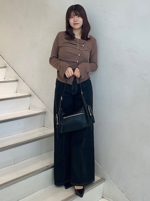 リボン刺繍ワイドデニム（デニムパンツ）｜archives（アルシーヴ）の