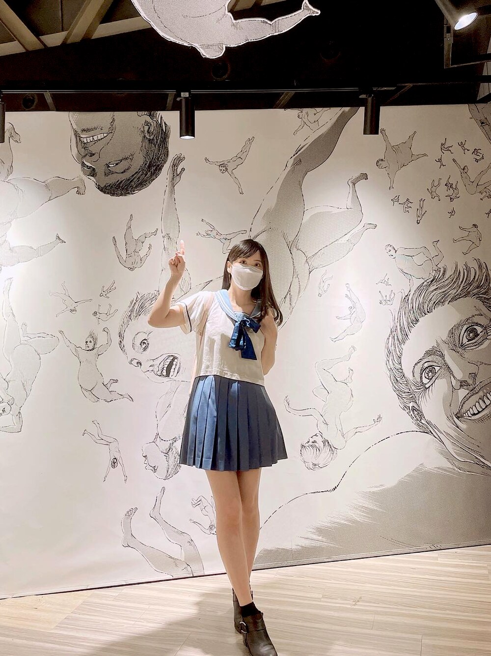 「Secret Honeyのセーラーカラートップス（Tシャツ/カットソー、ホワイト系）」を使った、六さん（レディース・165cm）の夏コーディネートの1枚目の写真