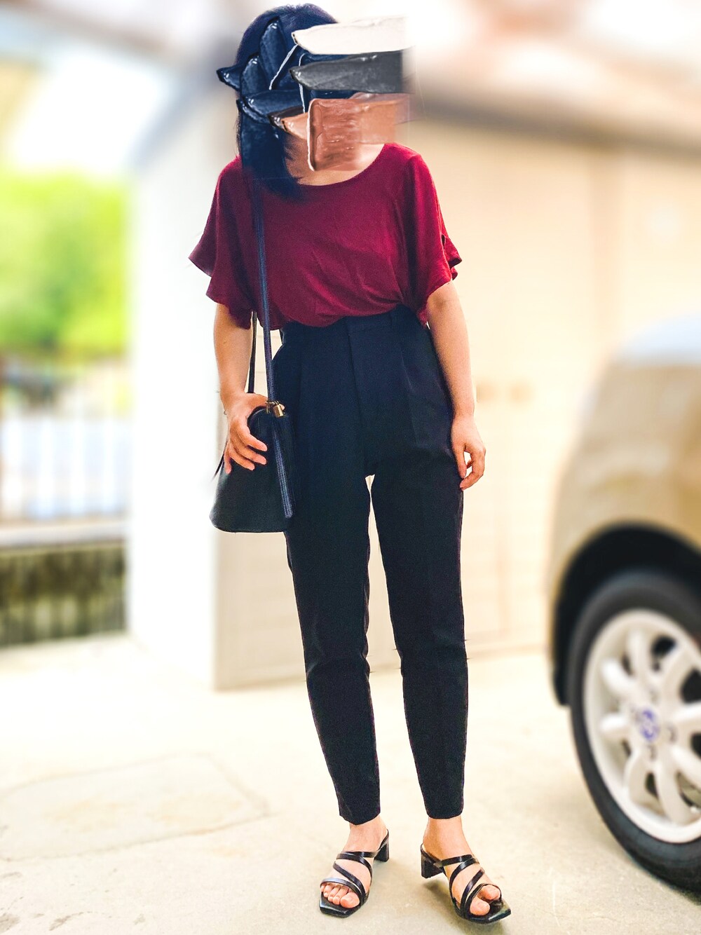 「GU、テーパードパンツ、大人コーデ、サンダル、シンプル」｜「GUのアイテム（パンツ、ブラック系）」を使った、maaa。さん（レディース・154cm）の夏コーディネートの1枚目の写真