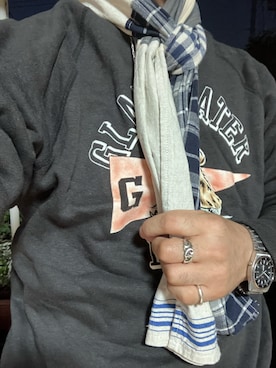 「アイテム（ストール/ショール）」を使った、Koji Shoさん（メンズ・164cm）の秋コーディネート