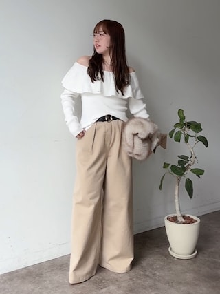 「DouDou(ドゥドゥ)のベルト付タックチノパンツ(チノパンツ)」を使った、hanaeさん(レディース・154cm)の秋コーディネート
