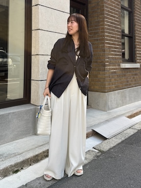 「DouDou（ドゥドゥ）のタックワイドパンツ（スラックス、ホワイト系）」を使った、hanaeさん（レディース・154cm）の春コーディネート