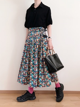 MARIA LONNA 花柄ポロシャツとスカートセット 1755596860_320.jpg