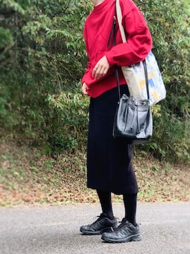 「アイテム（スニーカー）」を使った、なりの介さん（レディース・159cm・30代）の秋コーディネート