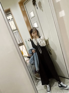「アイテム（ジャンパースカート）」を使った、sawawaさん（レディース・157cm）の春コーディネート