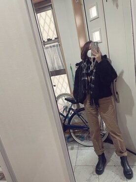 「Eddie Bauer（エディーバウアー）のアイテム（サロペット/オーバーオール）」を使った、sawawaさん（レディース・157cm）の冬コーディネート