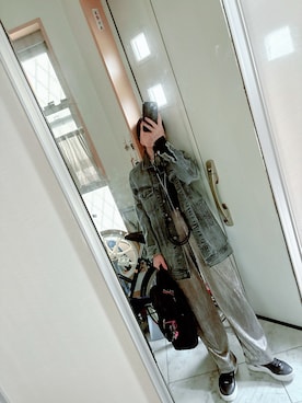 「UNIQLO（ユニクロ）のアイテム（デニムジャケット、ブルー系）」を使った、sawawaさん（レディース・157cm）の春コーディネート