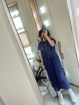 「アイテム（スニーカー、ホワイト系）」を使った、sawawaさん（レディース・157cm）の夏コーディネート