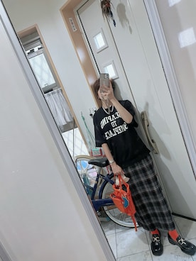 「GU（ジーユー）のアイテム（Tシャツ/カットソー、ブラック系）」を使った、sawawaさん（レディース・157cm）の秋コーディネート