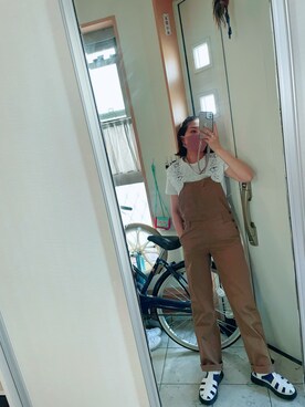 「Eddie Bauer（エディーバウアー）のアイテム（サロペット/オーバーオール）」を使った、sawawaさん（レディース・157cm）の春コーディネート