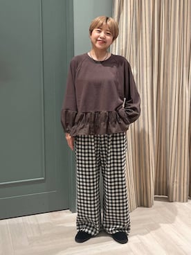 「studio CLIP（スタディオクリップ）のギャザーストレートチェックパンツ[プチ・プラスサイズあり]（その他パンツ、ホワイト系）」を使った、しーさんさん（レディース・147cm）の秋コーディネート