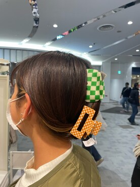 「アイテム（バレッタ/ヘアクリップ、オレンジ系）」を使った、housou_shitsu さん（レディース・159cm）の冬コーディネート