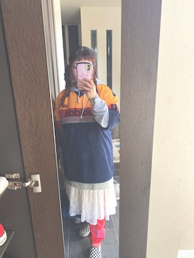 「アイテム（スウェットパンツ、レッド系）」を使った、おぶーこ。さん（レディース・152cm）の春コーディネート