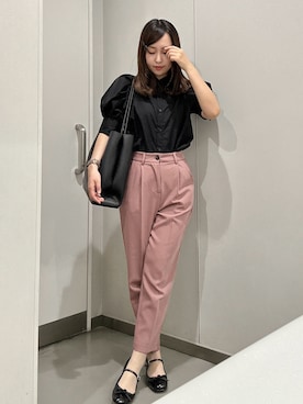 「CHARLES & KEITH（チャールズ & キース）のLeia レイア トートバッグ（トートバッグ、ブラック系）」を使った、E R Uさん（レディース・157cm）の秋コーディネート