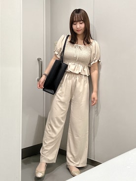「CHARLES & KEITH（チャールズ & キース）のLeia レイア トートバッグ（トートバッグ、ブラック系）」を使った、E R Uさん（レディース・157cm）の夏コーディネート