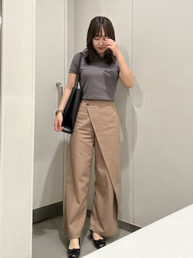 「CHARLES & KEITH（チャールズ & キース）のLeia レイア トートバッグ（トートバッグ、ブラック系）」を使った、E R Uさん（レディース・157cm）の春コーディネート