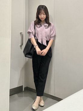 「CHARLES & KEITH（チャールズ & キース）のLeia レイア トートバッグ（トートバッグ、ブラック系）」を使った、E R Uさん（レディース・157cm）の秋コーディネート