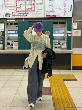 「earth music&ecology（アースミュージックアンドエコロジー）のアイテム（シャツ/ブラウス、ベージュ系）」を使った、yuminaさん（レディース・158cm）の春コーディネート