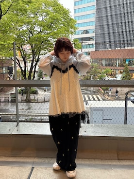 「Animuyのアイテム（キャミソール、ホワイト系）」を使った、yuminaさん（レディース・158cm）の春コーディネート
