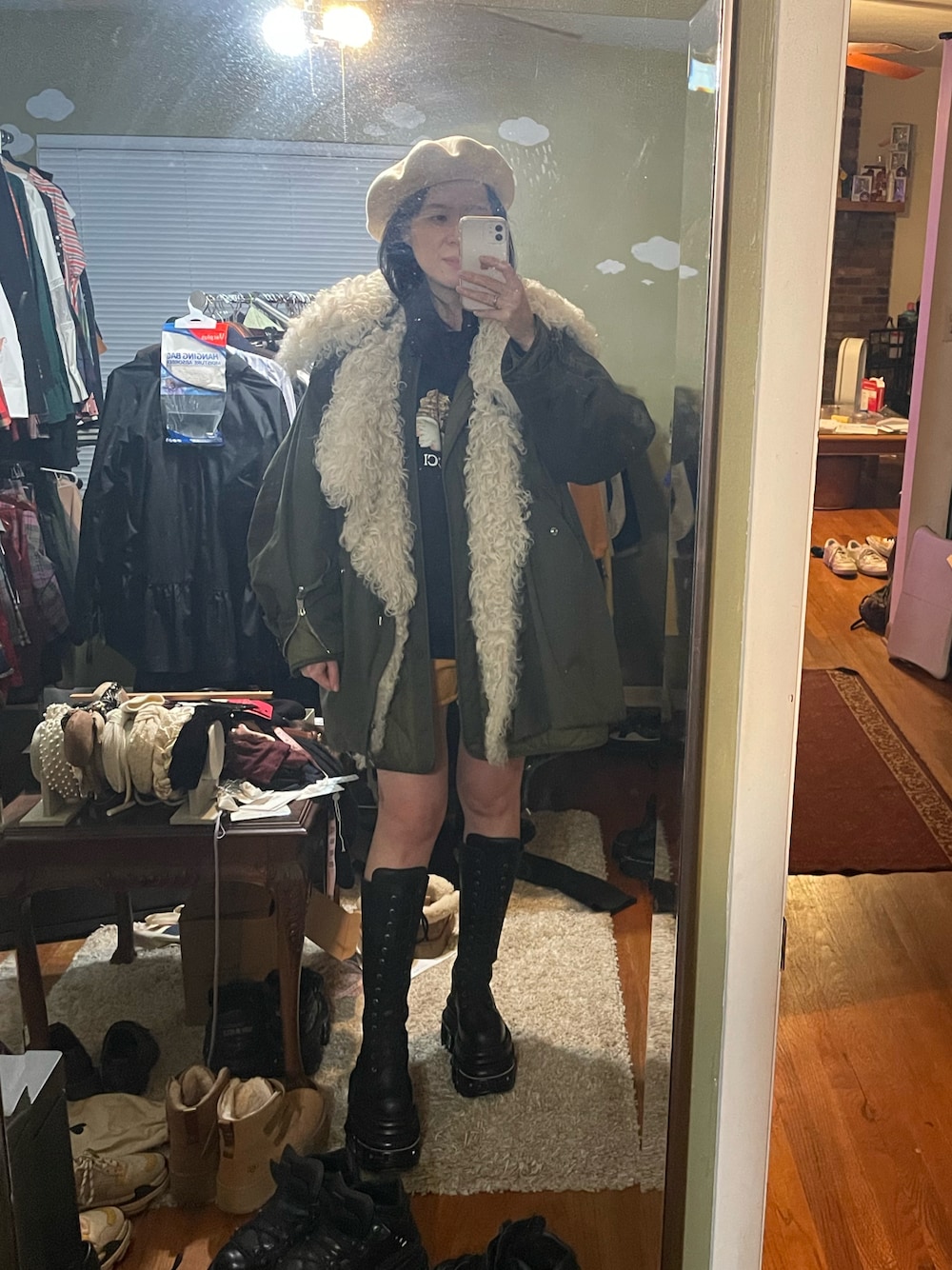 「LAULHERE、BALENCIAGA、new rock」｜「LAULHEREのアイテム（ハンチング/ベレー帽、ホワイト系）」を使った、isabel_not_cuteさん（レディース・170cm）の春コーディネートの1枚目の写真