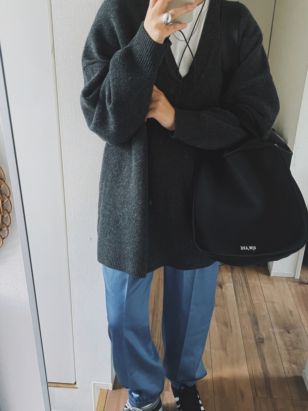 RIM.ARK（リムアーク）の「【UNISEX】V-neck big knit PO（ニット