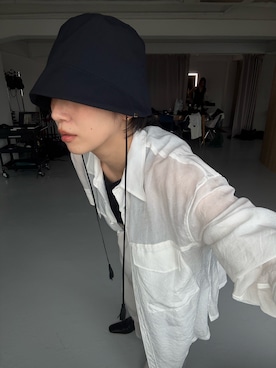 「RIM.ARK（リムアーク）の【PRE ORDER】Suiting bucket hat スーティング バケット ハット（ハット、ブラック系）」を使った、sakurako_kusanoさん（レディース・167cm）の夏コーディネート