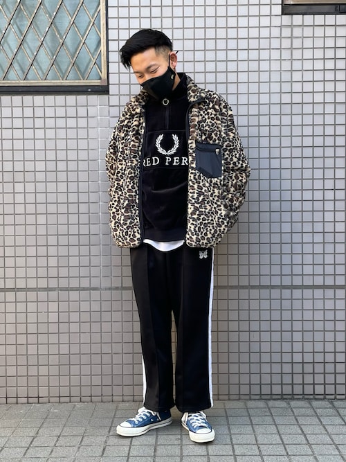 フレッドペリー BEAMS 別注 90s ベロア ジャージ ハーフジップ 黒 楽天市場】【SALE／40%OFF】FRED PERRY × BEAMS / 別注 90'sロゴ