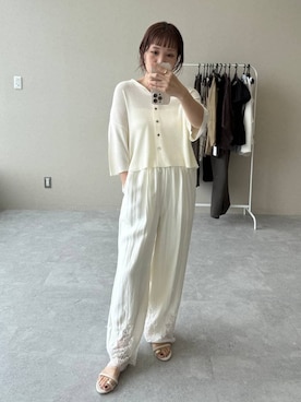 「A part by（アパートバイ）のサテンヘムレースパンツ（その他パンツ、ホワイト系）」を使った、kahoさん（レディース・156cm）の夏コーディネート