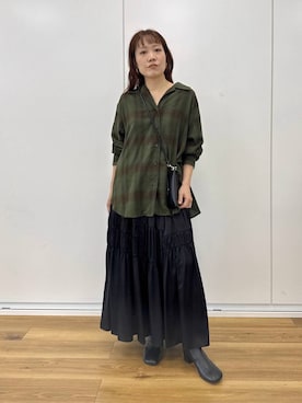 「A part by（アパートバイ）のチェックシャツ_長袖（シャツ/ブラウス、グリーン系）」を使った、kahoさん（レディース・156cm）の夏コーディネート