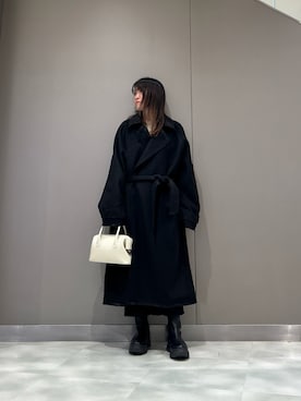「オールブラック」｜「アイテム（トレンチコート）」を使った、t☺︎rachanさん（レディース・158cm）の冬コーディネート