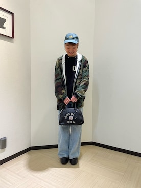 「AVIREX（アヴィレックス）のアイテム（スウェット）」を使った、Risaさん（レディース・163cm）の春コーディネート