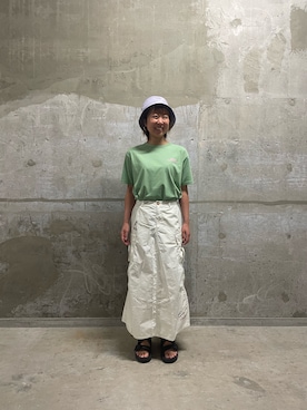 「AVIREX（アヴィレックス）のアイテム（ハット）」を使った、Risaさん（レディース・163cm）の夏コーディネート