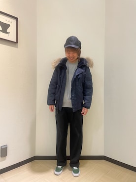 「AVIREX（アヴィレックス）のアイテム（ナイロンジャケット）」を使った、Risaさん（レディース・163cm）の冬コーディネート