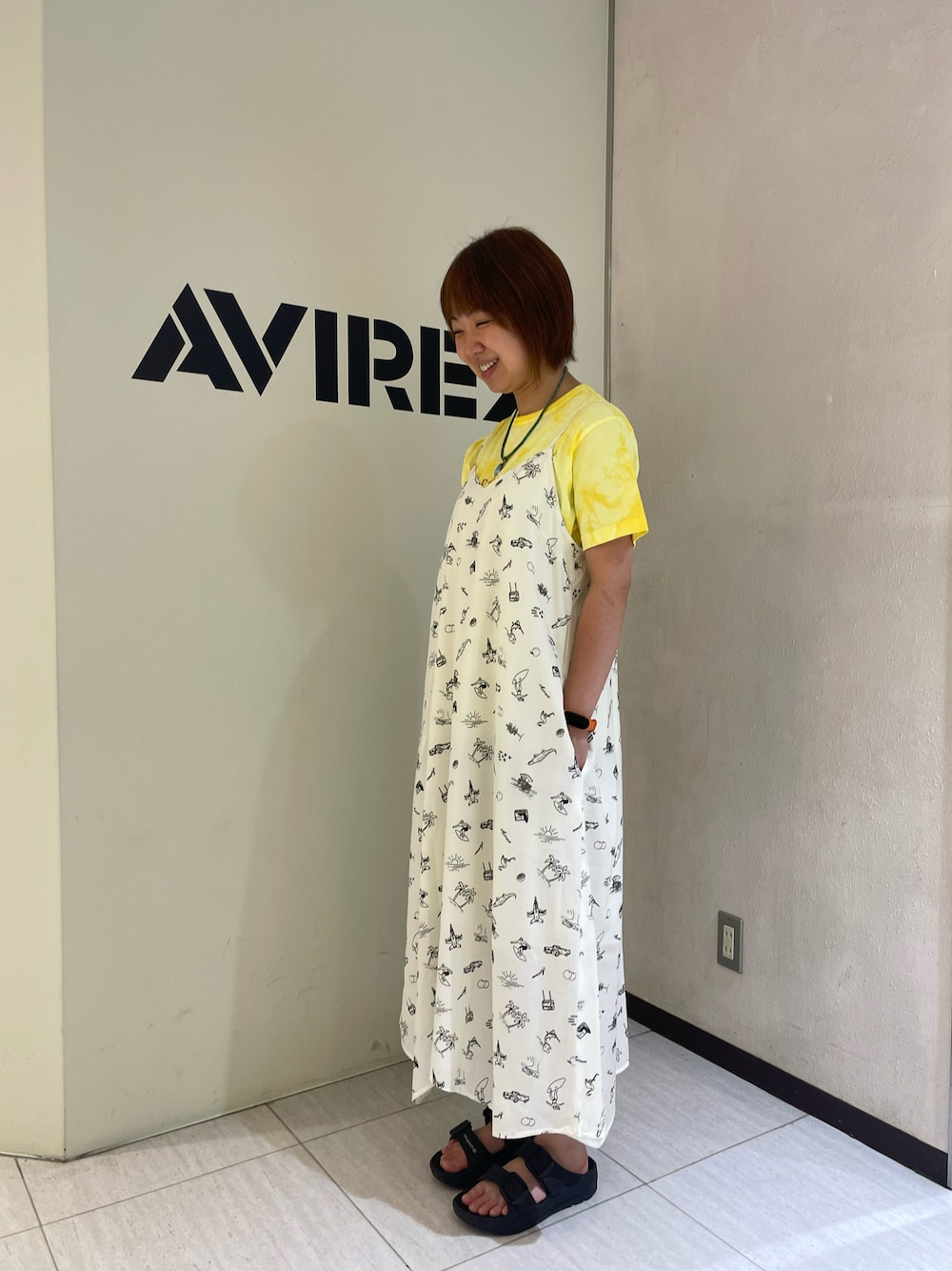 「夏、AVIREX、大人カジュアル、ラフ、ootd、夏コーデ、オトナカジュアル、AVIREXBelle、相互フォロー、ファッションの力を信じよう」｜「AVIREXの《直営店限定》TIE DYE＆STENCIL T-SHIRT/タイダイ&ステンシル Tシャツ（Tシャツ/カットソー、イエロー系）」を使った、Risaさん（レディース・163cm）の夏コーディネートの1枚目の写真