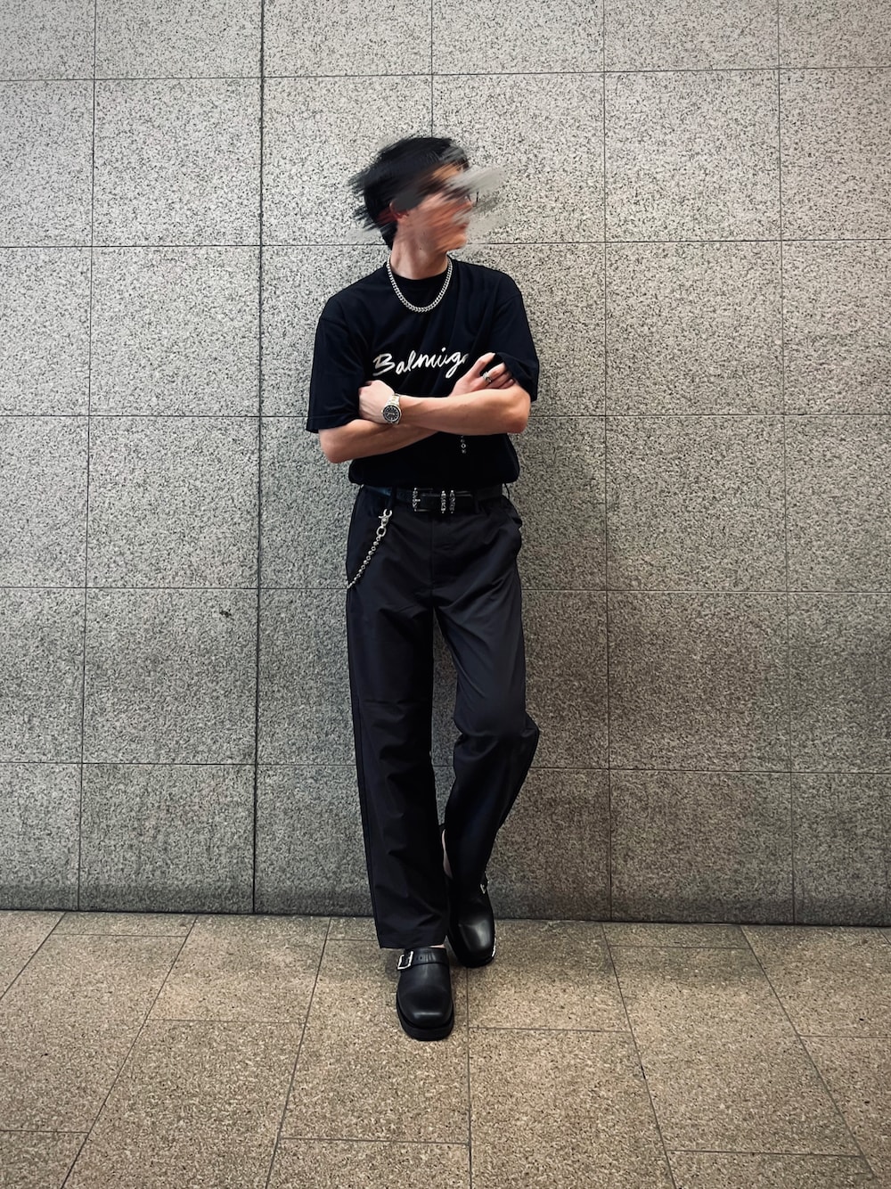「ブラック、ブラックコーデ、バレンシアガ、BALENCIAGA、our legacy、Chrome Hearts、クロムハーツ、ROLEX、夏コーデ、夏、大人カジュアル、シンプルスタイル、革靴、ミュール、サンダル」｜「Our Legacyのアイテム（シューズ、ブラック系）」を使った、KNTさん（メンズ・270cm）の夏コーディネートの1枚目の写真