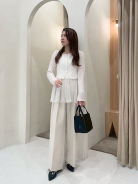 「CAPRICIEUX LE'MAGE（カプリシューレマージュ）の【mana企画】シャーリングホックブラウス（シャツ/ブラウス、ホワイト系）」を使った、mori_lemageさん（レディース・167cm）の春コーディネート
