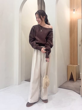 「アイテム（Tシャツ/カットソー）」を使った、mori_lemageさん（レディース・167cm）の秋コーディネート